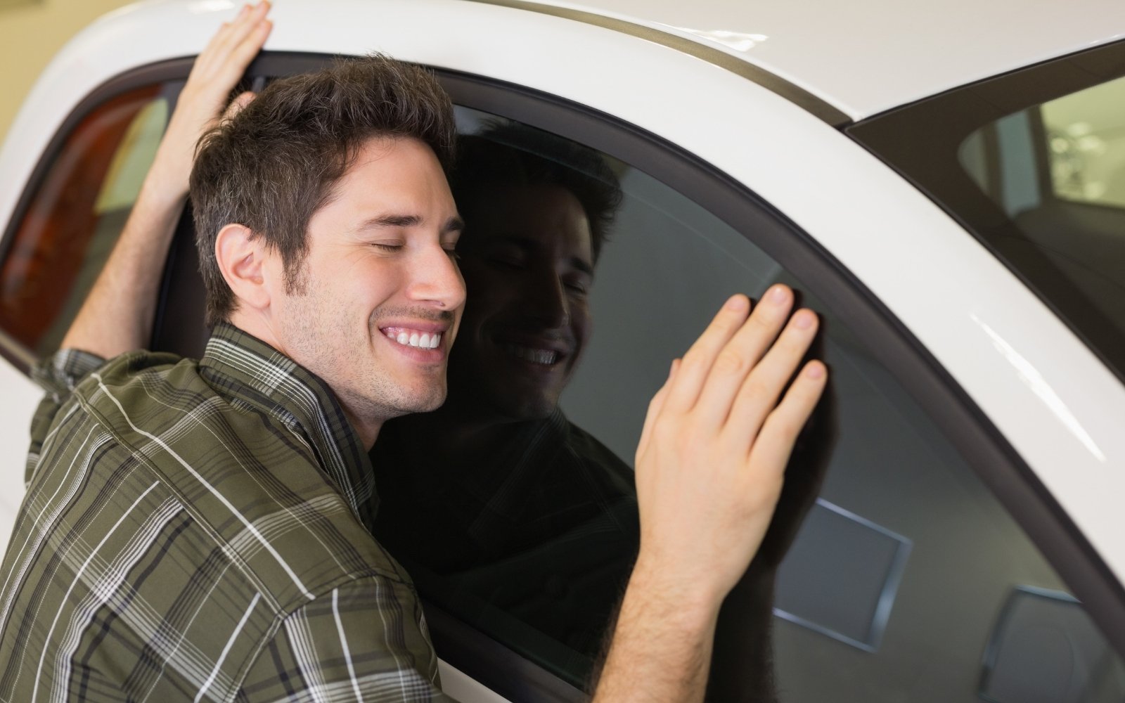 Les jeunes Belges repassent massivement le permis B : simple pragmatisme ou retour au “tout voiture” ?