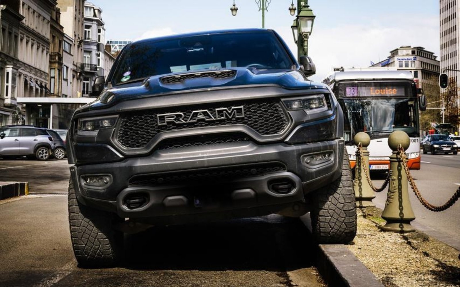 Pourquoi les SUV changent la manière de conduire en ville
